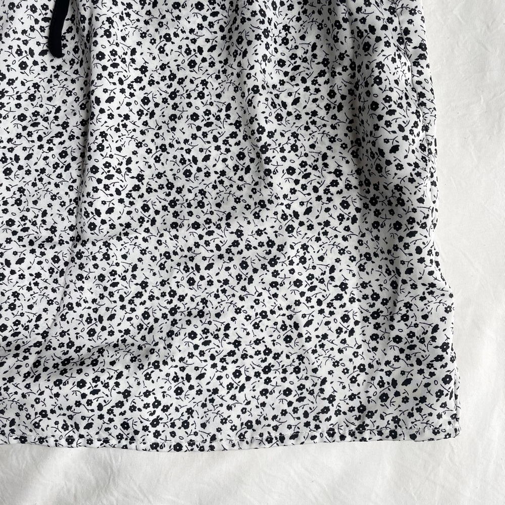 B&W blouse!! - Picture 3 of 6